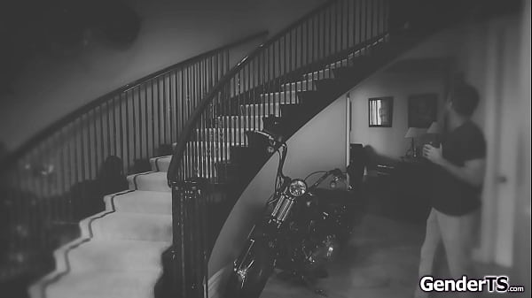 Trans police officer here to the rescue